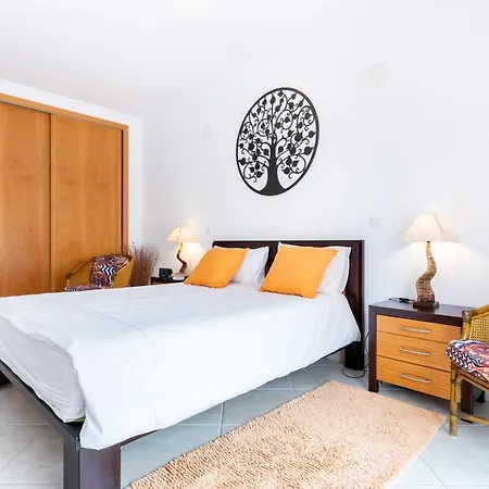 アパート Great 2 Bedroom With Communal Pool *