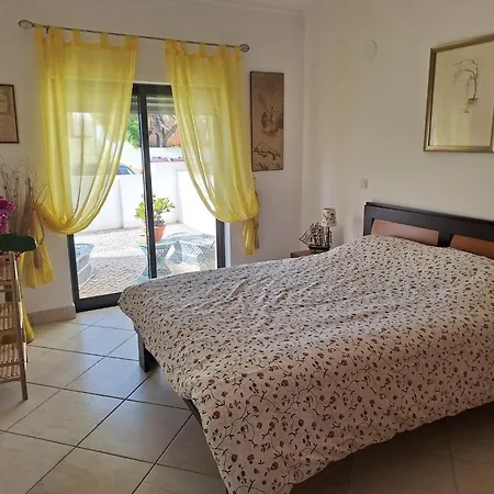 Διαμέρισμα Great 2 Bedroom With Communal Pool Λάγος